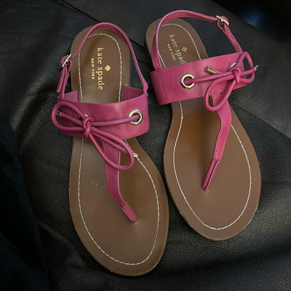 kate spade Shoes - Kate Spade Bow Tie Thong sandals 

Size 9    Like New!